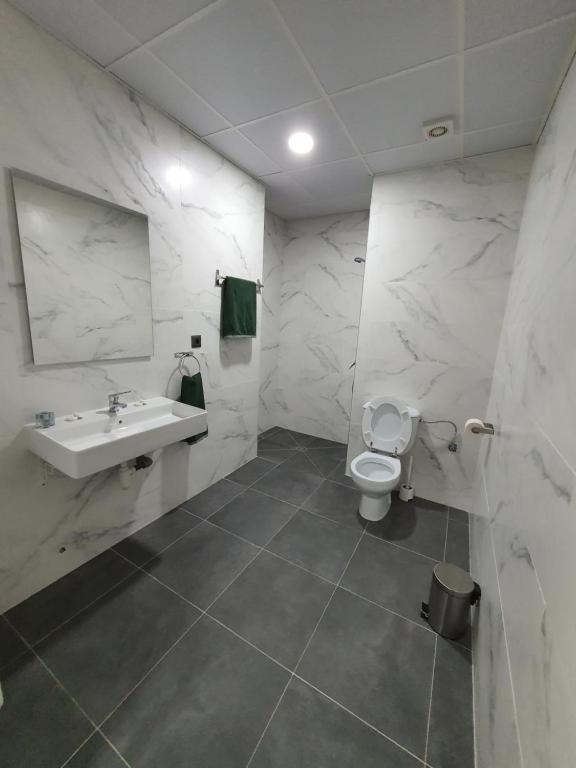 Guggenheim Riverview 5 Bedrooms Bilbao Buitenkant foto