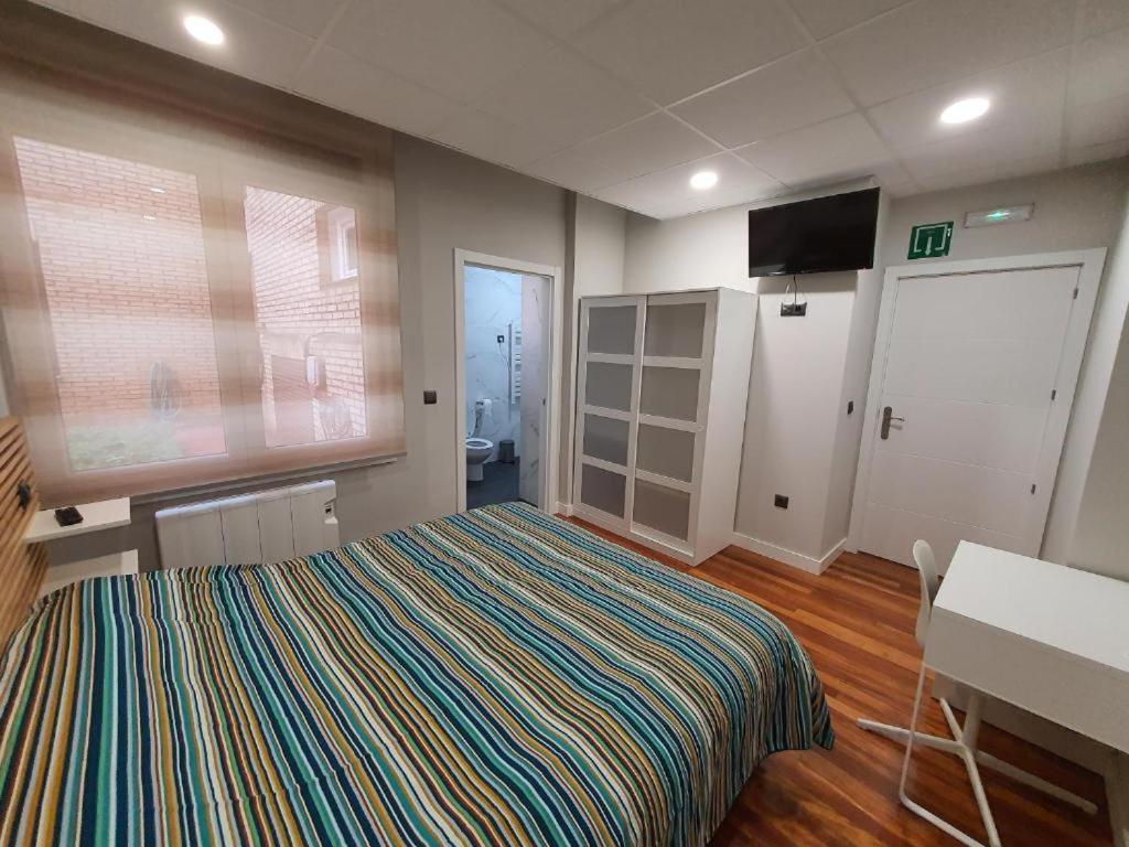 Guggenheim Riverview 5 Bedrooms Bilbao Buitenkant foto